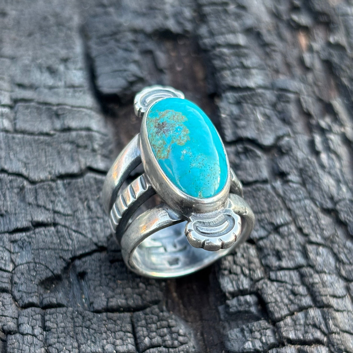Poquito Ridge triple shank ring
