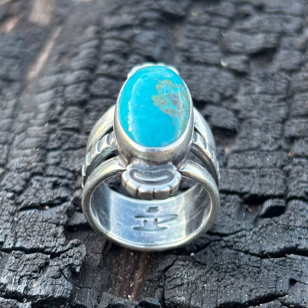 Poquito Ridge triple shank ring