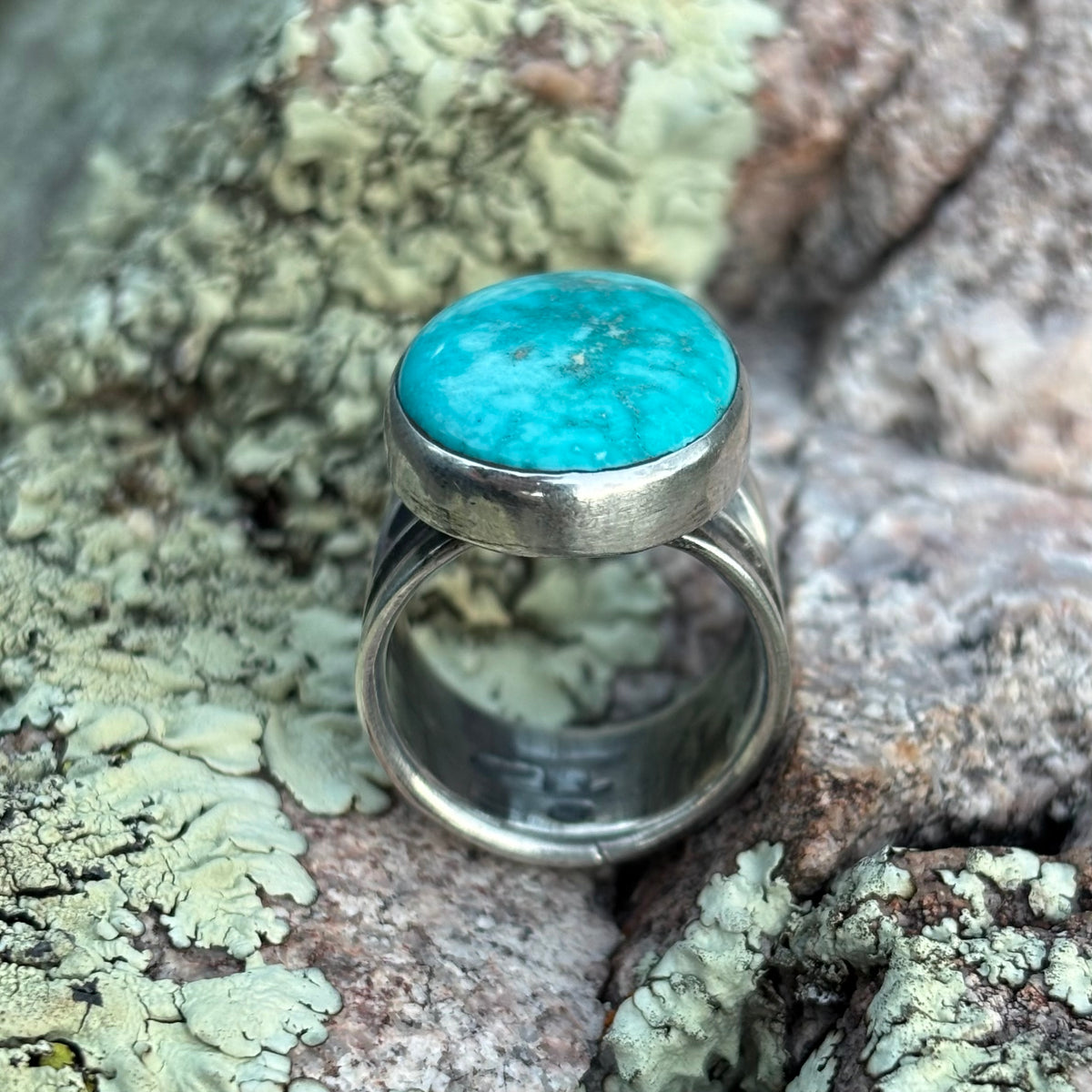 Split-shank ring with Fox Turquoise