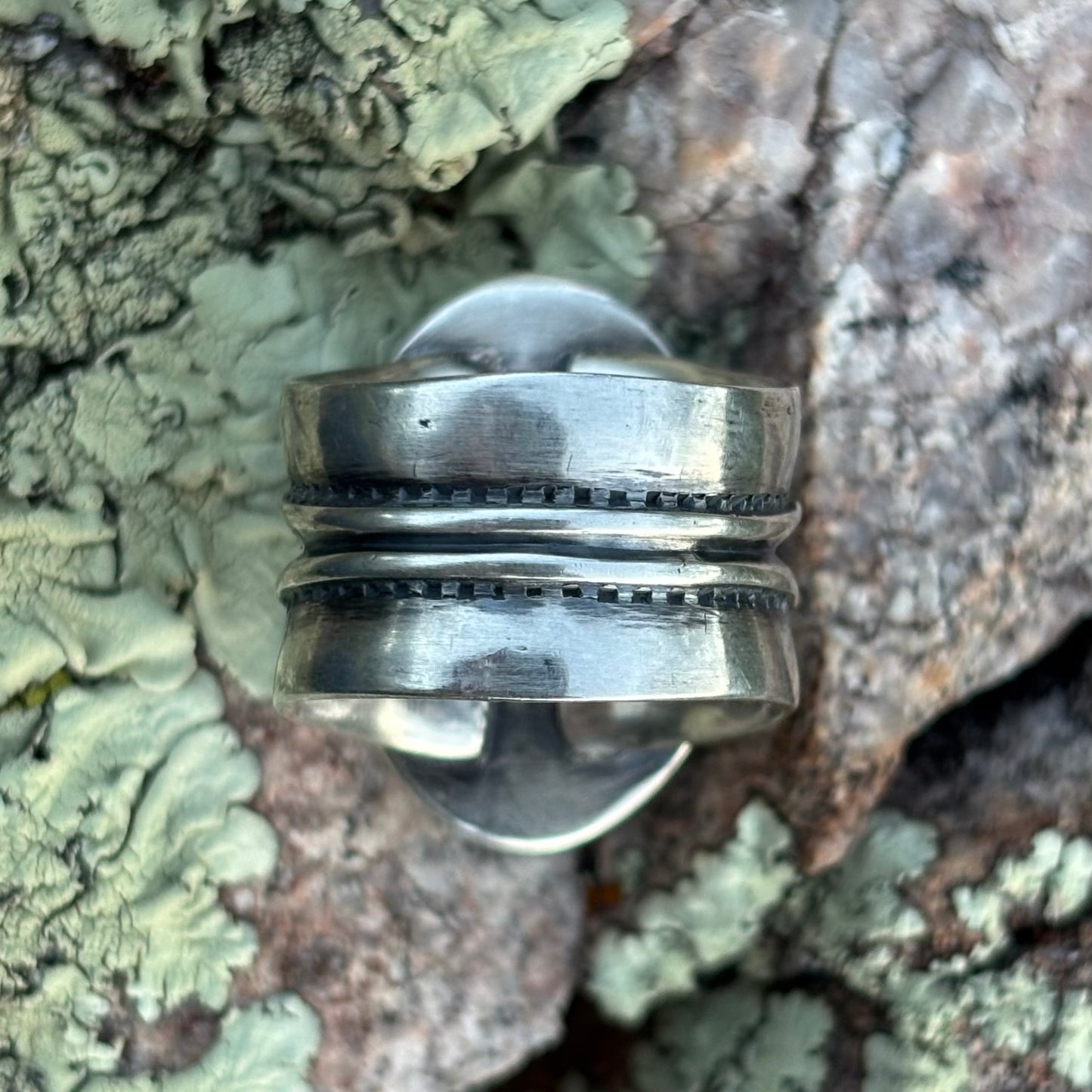 Split-shank ring with Fox Turquoise