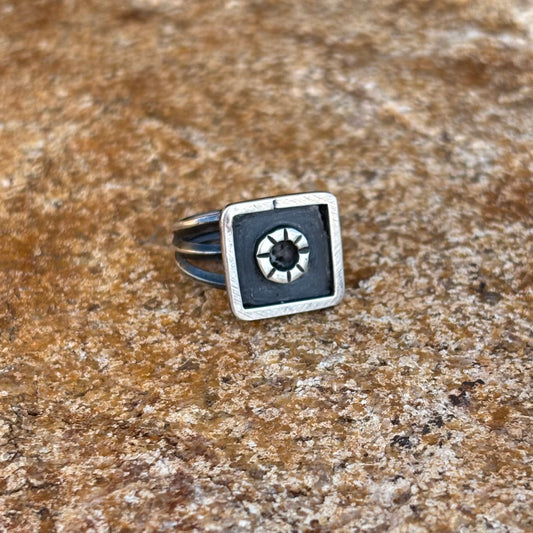 Square shadow box ring with triple shank (size 7 3/4)