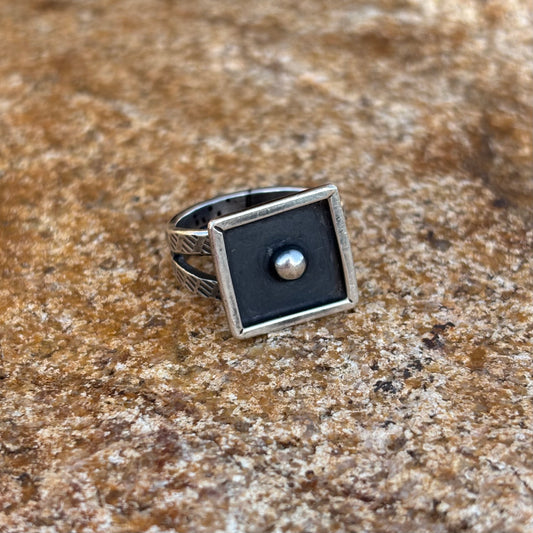 Shadowbox Ring (Size 9)